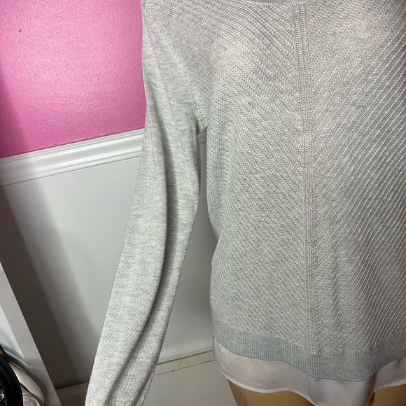 Light Gray Sweater with Layered Hem - Picture 3 of 6